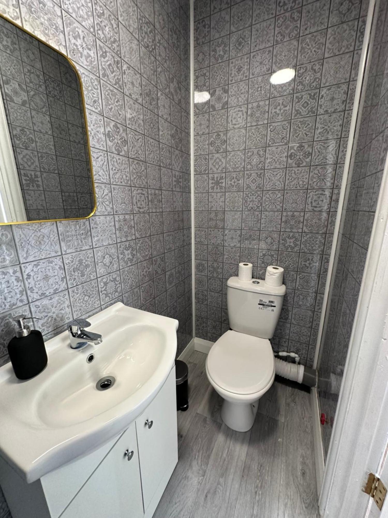 Dvmescape Flat1 Apartament *
